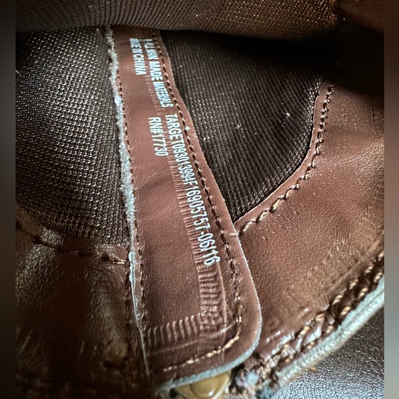 COPY - Size 9 little girl brown side zip up Western Cowgirl boots. - Picture 9 of 10